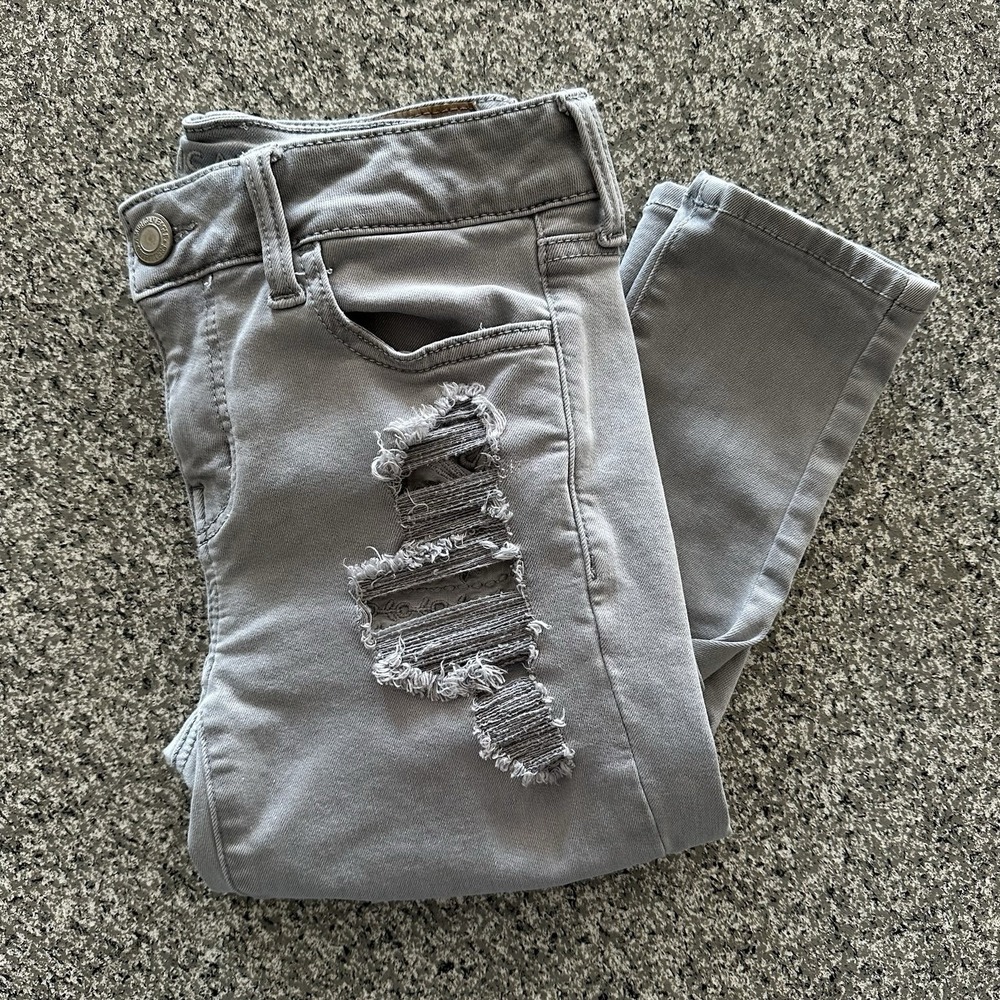 American Eagle Jeans 4 Reg 26x28 Mid Rise Jegging Next Level Stretch Distressed‎